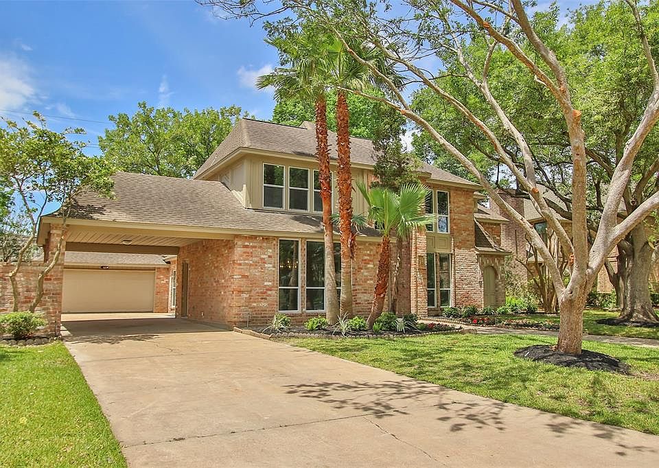 1st image of 906 Riverlace Dr