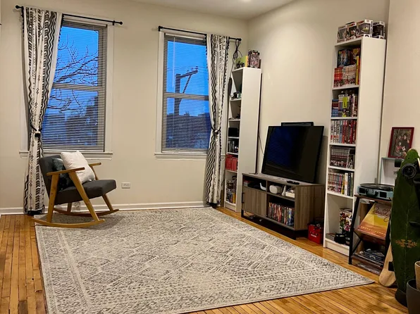 1004 W 19th St #3R, Chicago, IL 60608