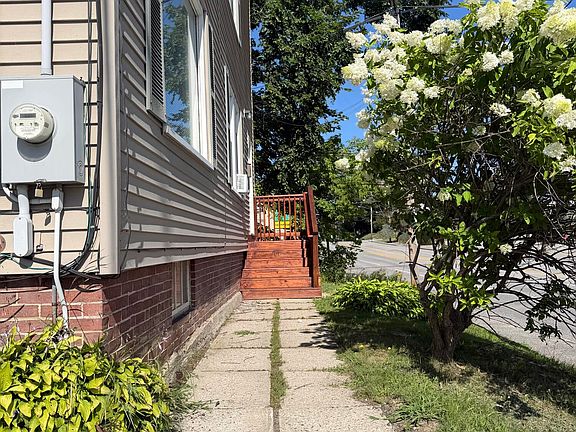4th image of 815 Lisbon Street