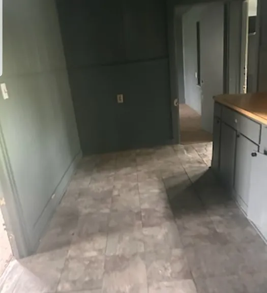 5025 Douglas Ave — Photo 2