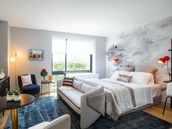 4th image of 751 E 6th St APT 12A