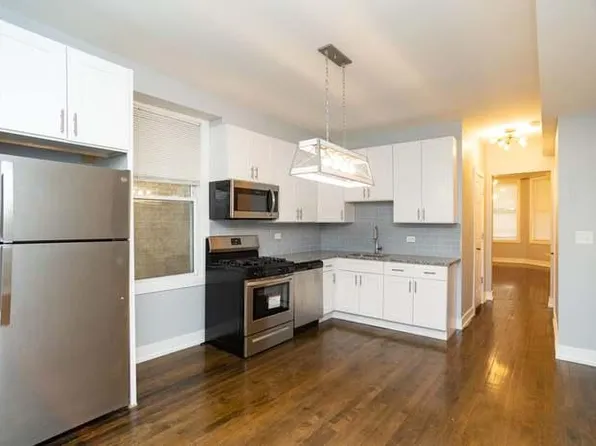 2657 N Ridgeway Ave, Chicago, IL