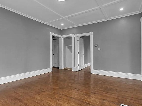 2nd image of 8 Elmwood Ave