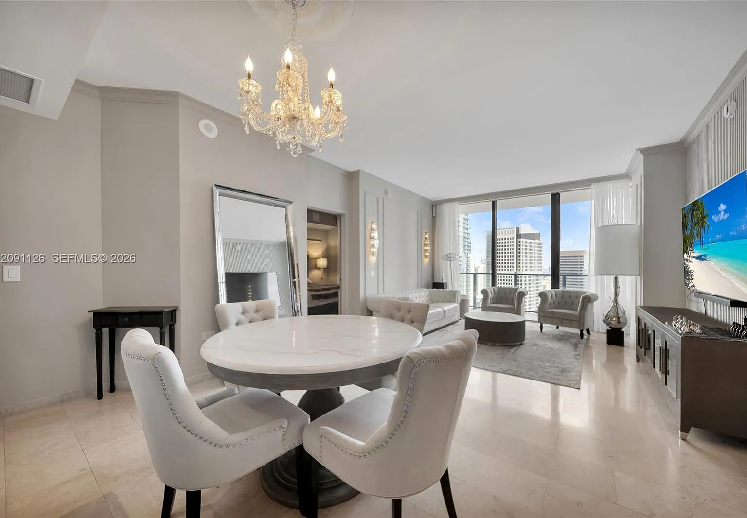 Rise Condo — Photo 3