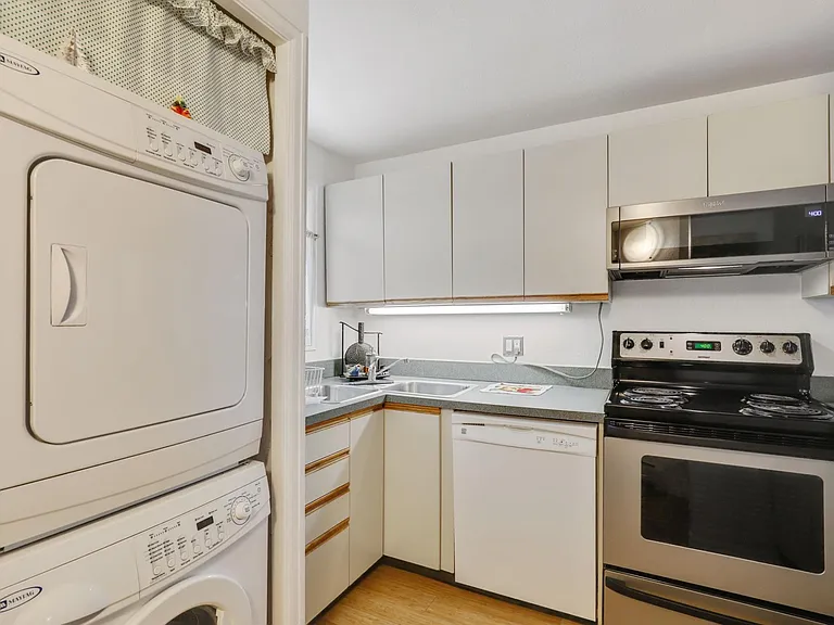 2201 Pearl St #126 — Photo 2