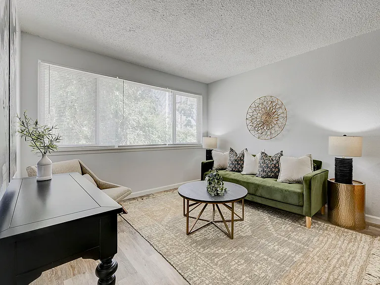 Summit View Apartments — Photo 11