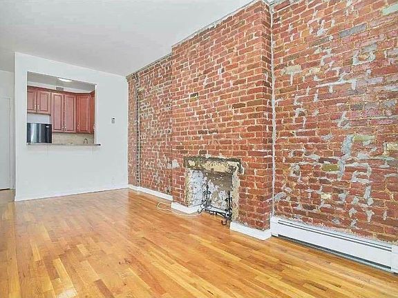 3rd image of 56 Avenue C #3A