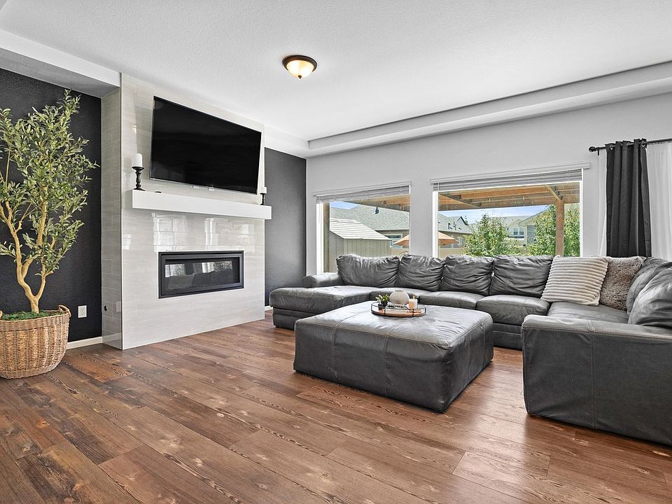 1st image of 4372 Alderwood Dr
