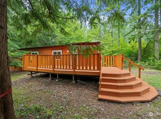 1931 Peaceful Valley Dr, Maple Falls, WA 98266