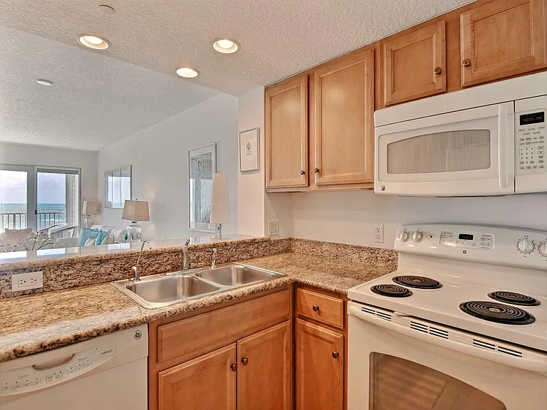 2700 Ocean Dr #403 — Photo 16