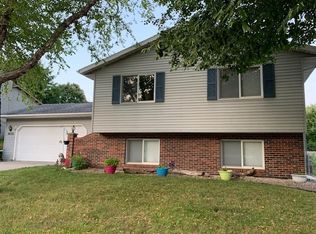 5606 Silas Dent Rd NW, Rochester, MN 55901