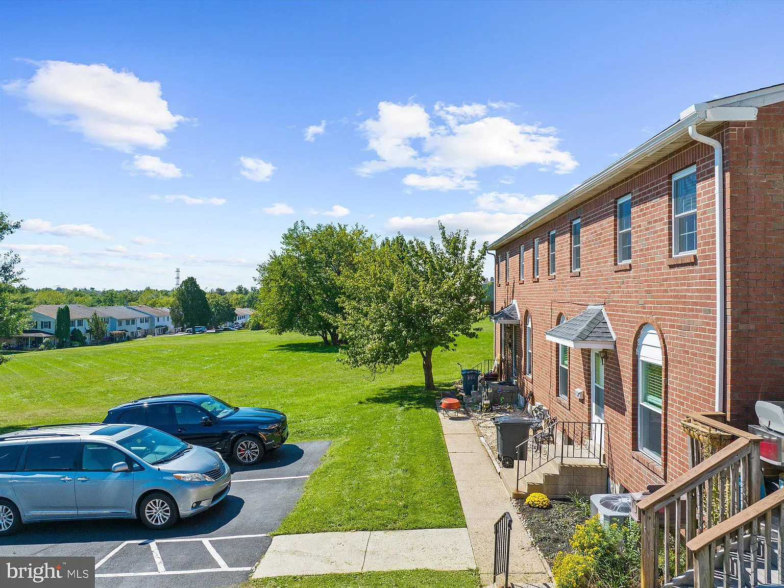 2 bed, 1.5 bath, 1626 sqft, $2,450 — Photo 4