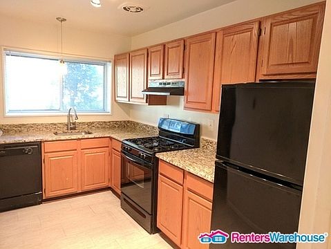 2nd image of 10642 Montrose Ave APT 4