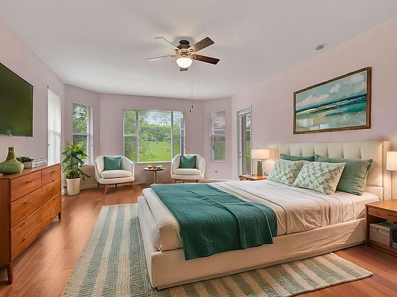 3rd image of 11582 Windsor Bay Place