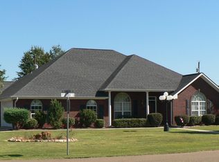 100 Codee Ct, Mount Pleasant, TX 75455