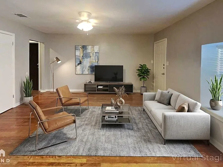510 E University Ave — Photo 2