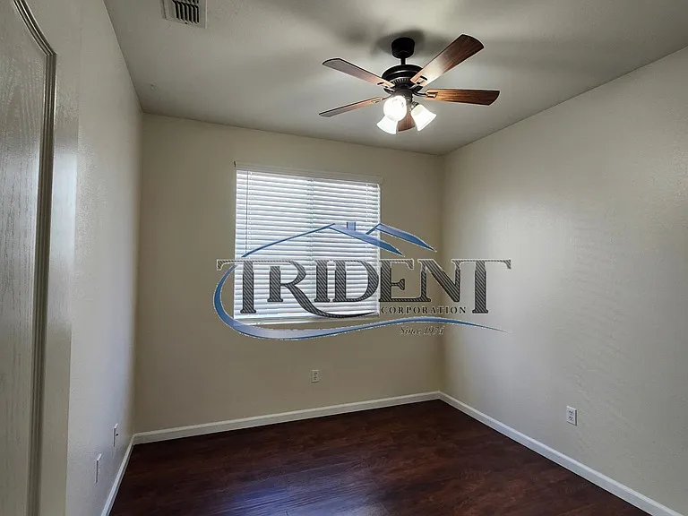 1715 Shoreline Dr — Photo 17