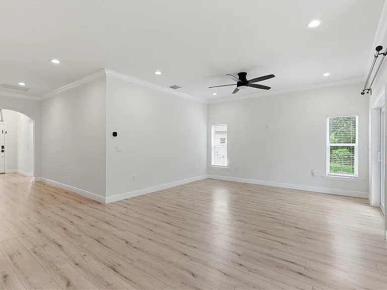 3944 Watson Dr — Photo 12