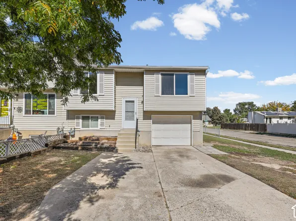 1428 W Twin Oaks Dr S, West Jordan, UT 84088