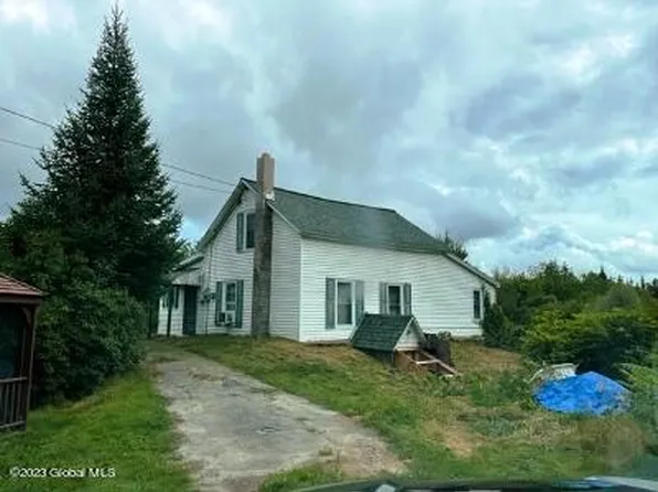 466 Silver Hill Road, Moriah, NY 12956