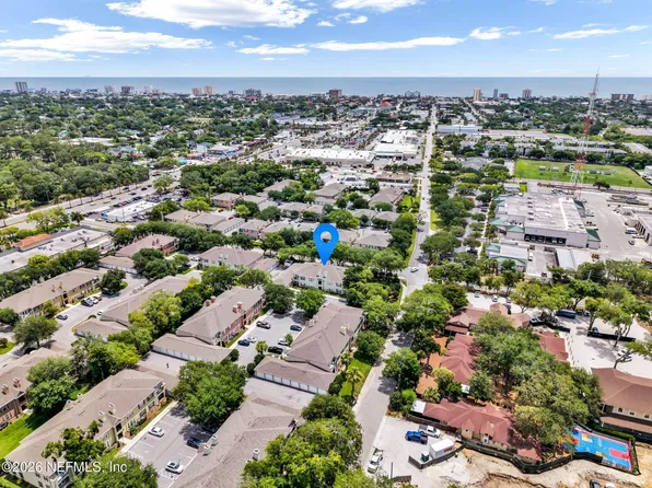 92 JARDIN DE MER Place #92, Jacksonville Beach, FL 32250