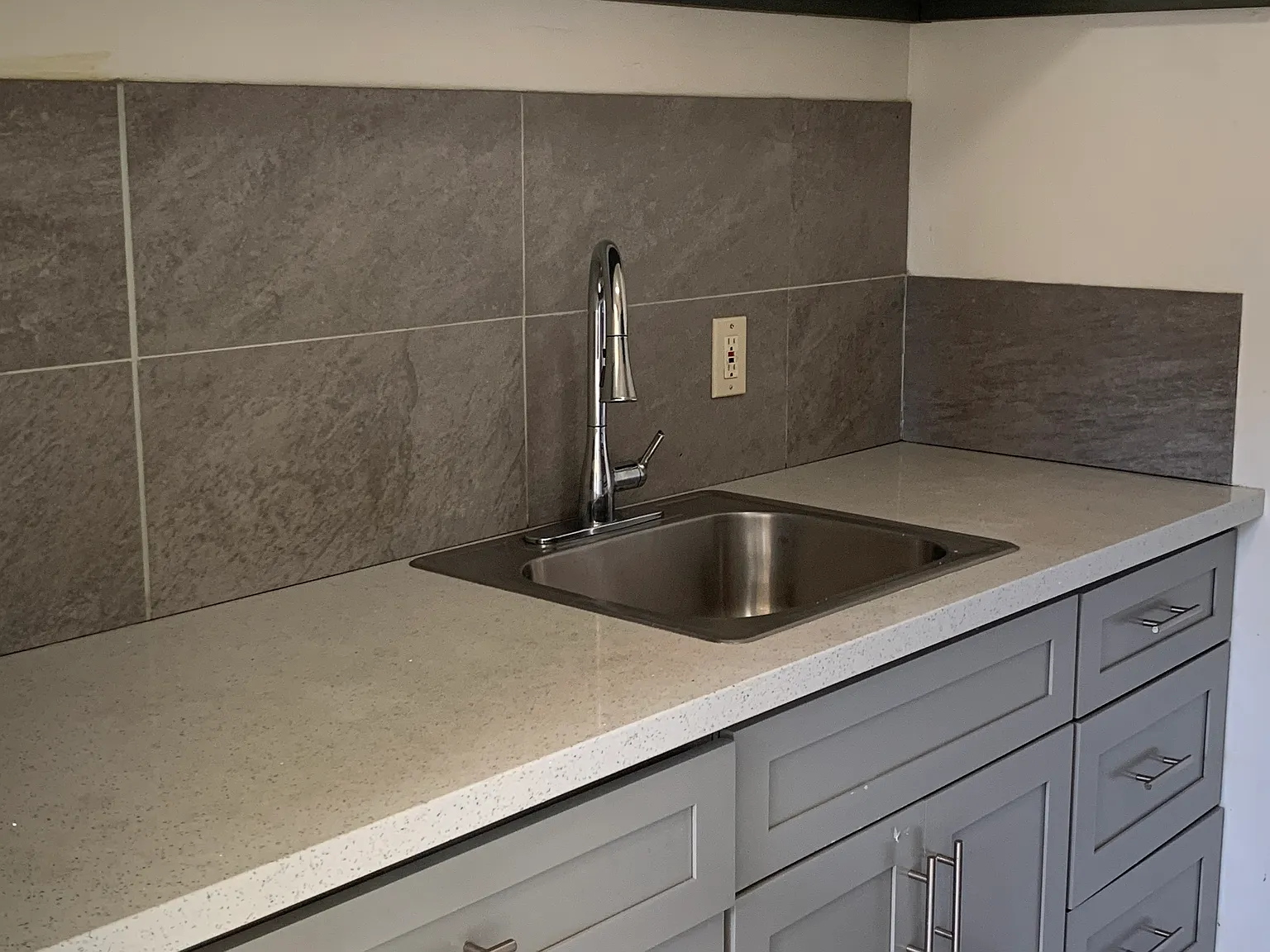2 bed, $2,200 — Photo 4