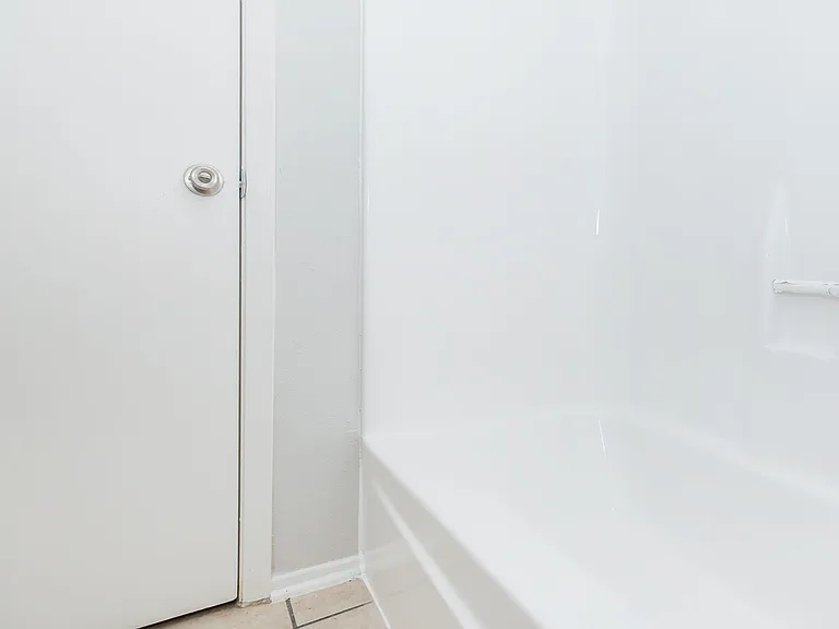 Avalon Village Townhomes — Photo 16
