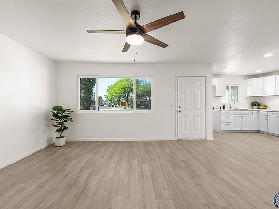 3rd image of 20 Dove Ct