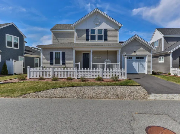 85 Cobblestone Circle, Mashpee, MA 02649