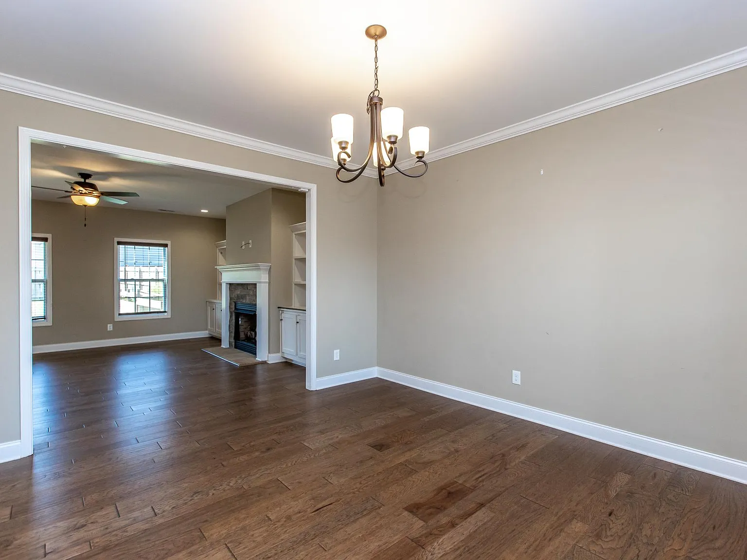 4 bed, 2.5 bath, 2671 sqft, $3,250 — Photo 4
