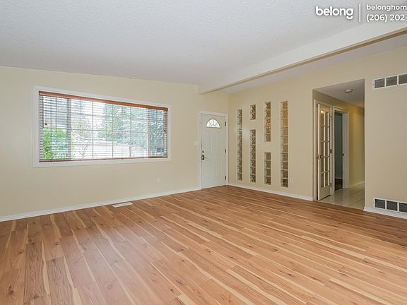 4th image of 16935 NE 17th Pl