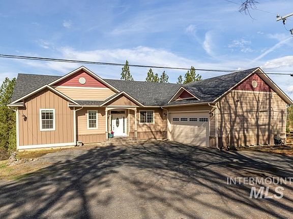 2nd image of 705 Rachel St