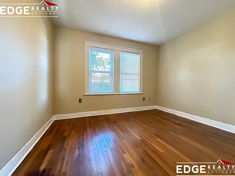 82 Beechcroft St #3 — Photo 6