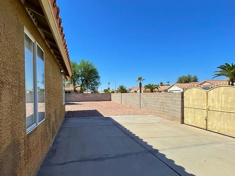 2317 Logsdon Dr — Photo 34