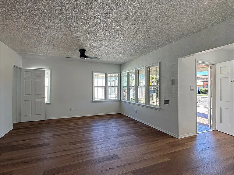 6521 Walker Ave — Photo 4