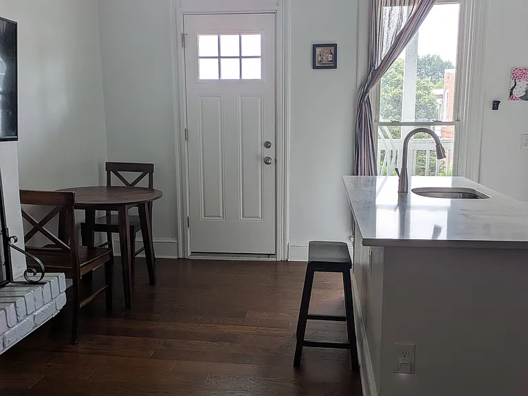 409 Constitution Ave NE #3 — Photo 2