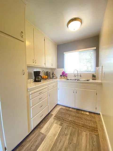 1646 Davis St #15