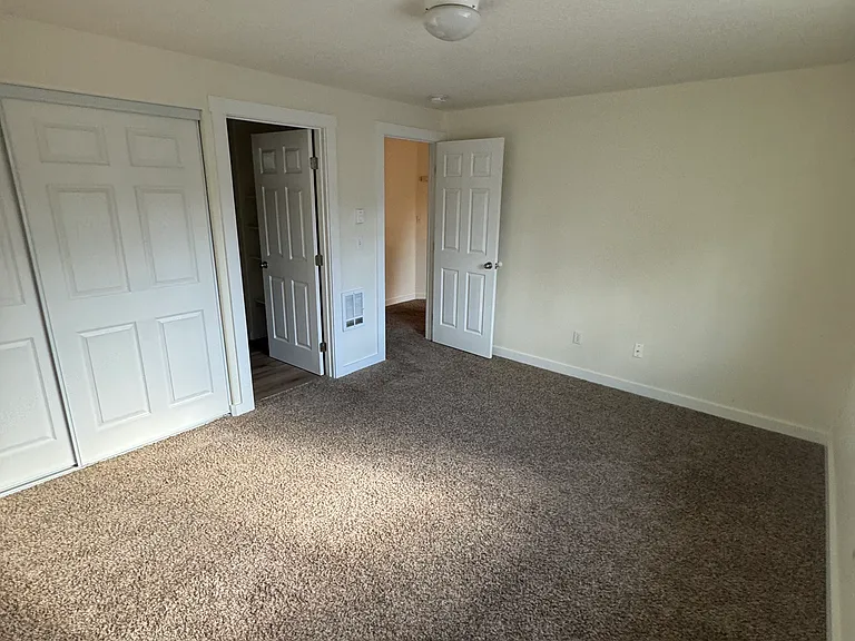 1436 NE Whisper Ridge Dr #2 — Photo 11