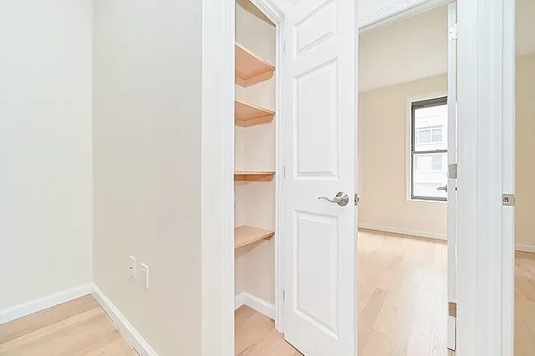 Rented by Living New York | media 9