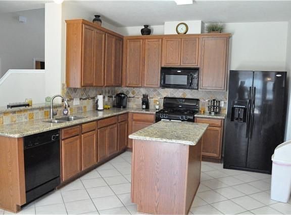 3rd image of 20219 Yellow Canyon Falls Dr