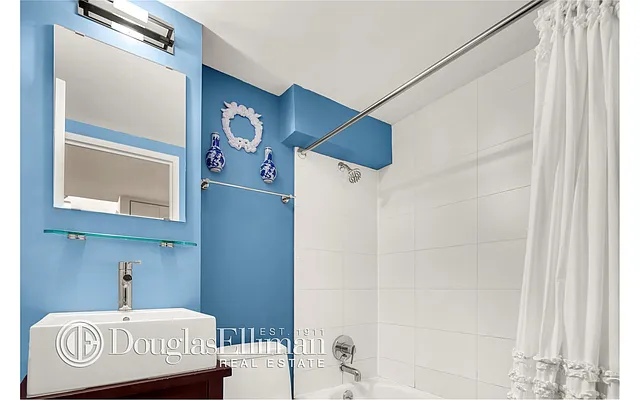 Rented by Douglas Elliman | media 8