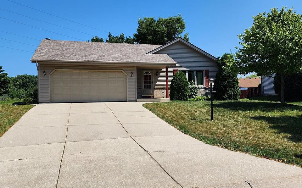 1st image of 8430 South Golden Fields DRIVE
