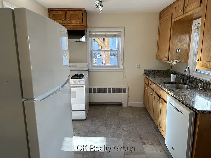 193 Orchard St — Photo 6
