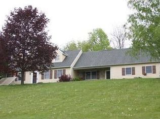 325 Country Rd, Lewisburg, PA 17837