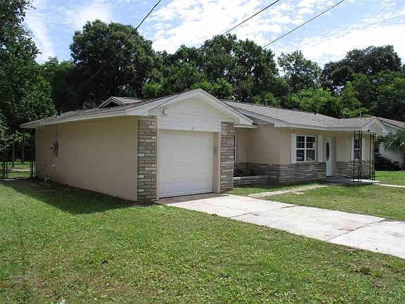 2nd image of 4550 Christy Dr