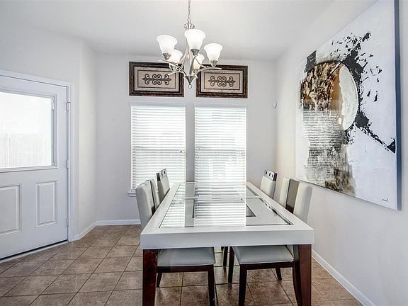 3rd image of 13511 Vista De Oro St