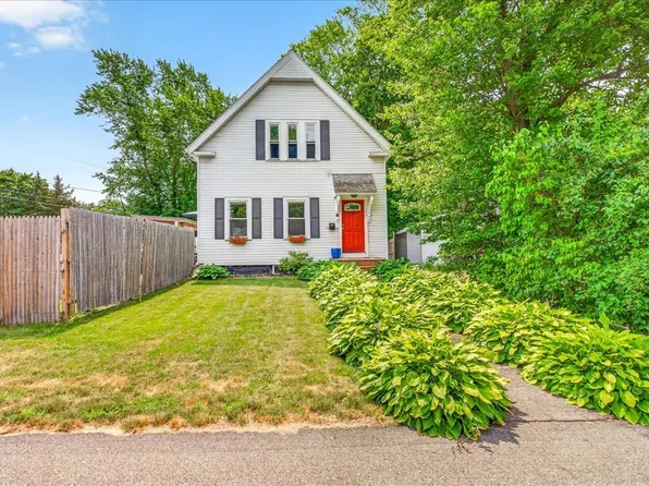 225 E Water St, Rockland, MA 02370