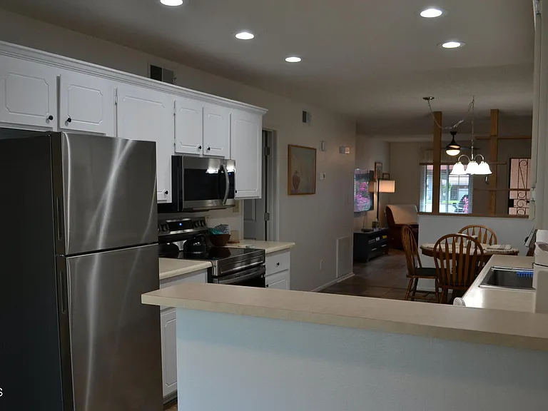 455 Delaware Dr #179 — Photo 5