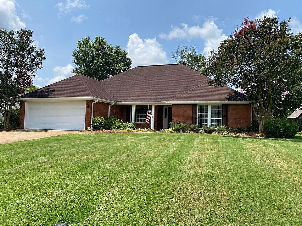 1st image of 1720 Dunwoody Dr