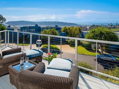 1060 America Way, Del Mar, CA, 92014